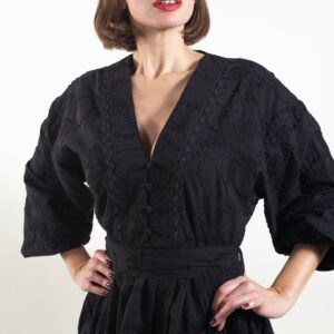 Robe Michelle noir en broderie anglaise